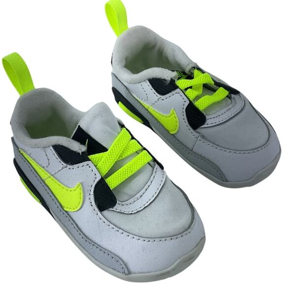 Nike White Leather Athletic Sneakers Shoes Baby Childs Size 4 Preowned - Picture 1 of 6